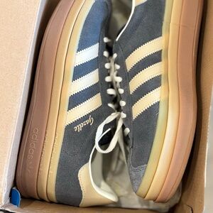 Adidas Gazelle Bold Women's Gray and Cream Platform Sneakers - 8.5